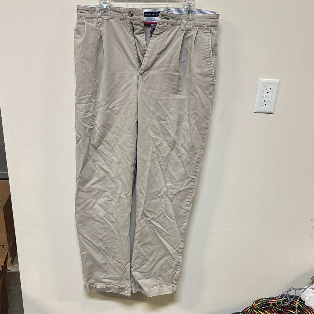 Tommy Hilfiger Men's Beige Chinos